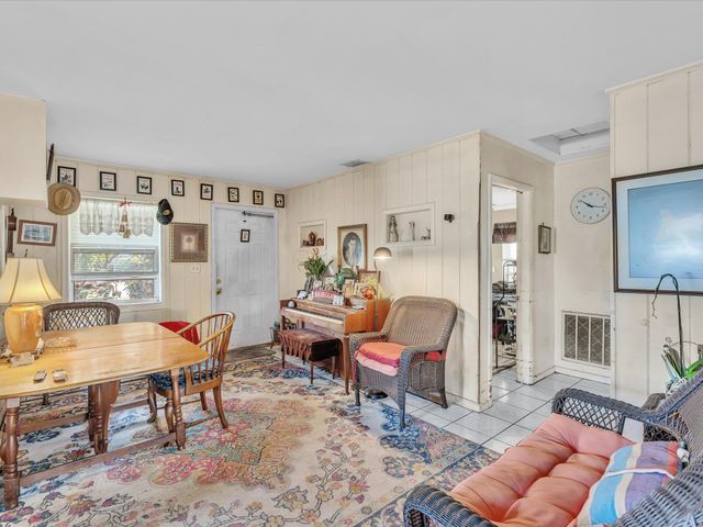 2822 Florida Boulevard, Delray Beach, FL 33483