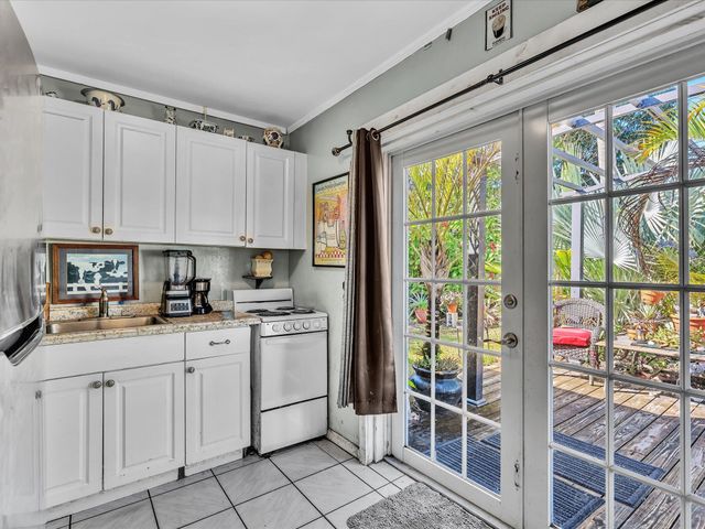 2822 Florida Boulevard, Delray Beach, FL 33483