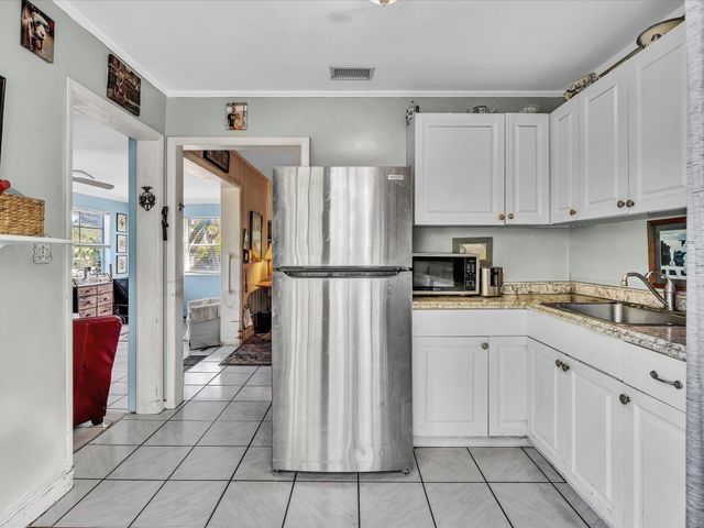 2822 Florida Boulevard, Delray Beach, FL 33483