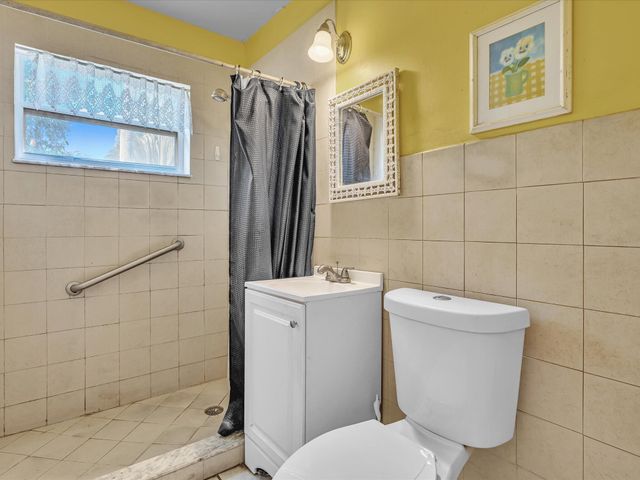 2822 Florida Boulevard, Delray Beach, FL 33483