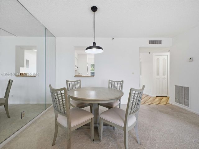 14623 Bonaire Boulevard 405, Delray Beach, FL 33446