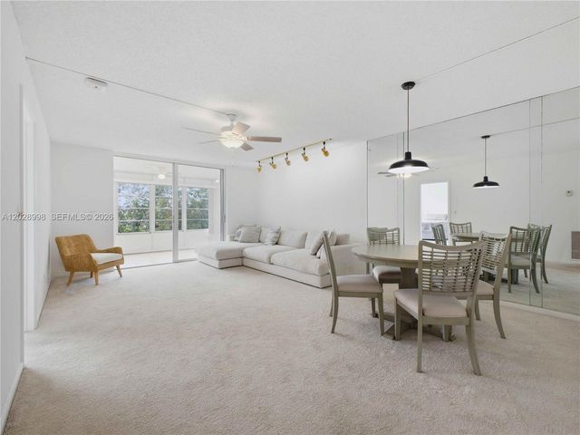 14623 Bonaire Boulevard 405, Delray Beach, FL 33446