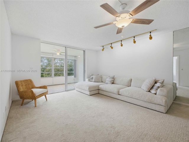 14623 Bonaire Boulevard 405, Delray Beach, FL 33446