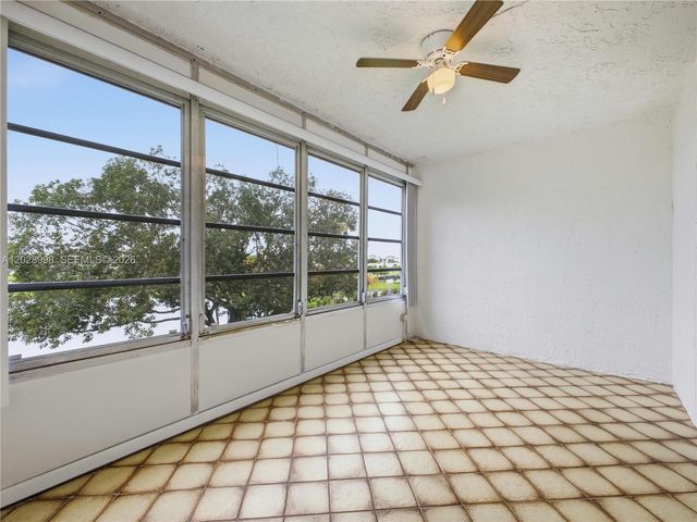 14623 Bonaire Boulevard 405, Delray Beach, FL 33446