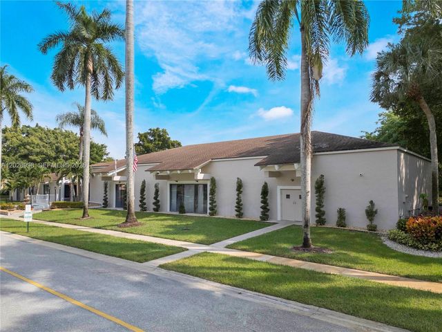 14623 Bonaire Boulevard 405, Delray Beach, FL 33446