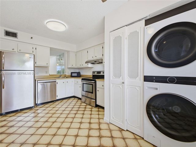 14623 Bonaire Boulevard 405, Delray Beach, FL 33446