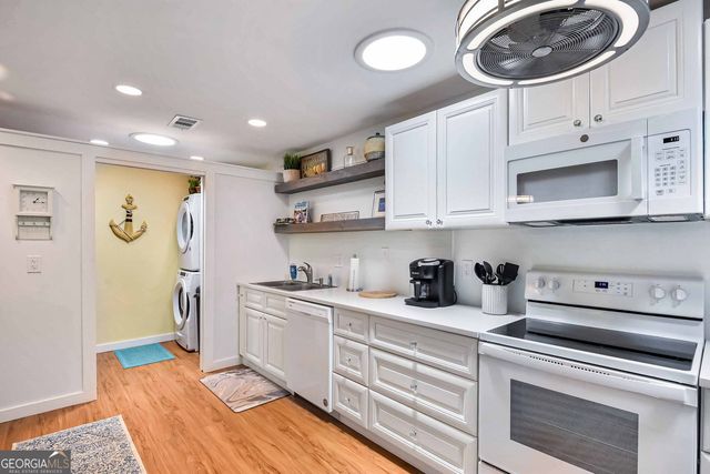 850 Mallery Street, St. Simons, GA 31522