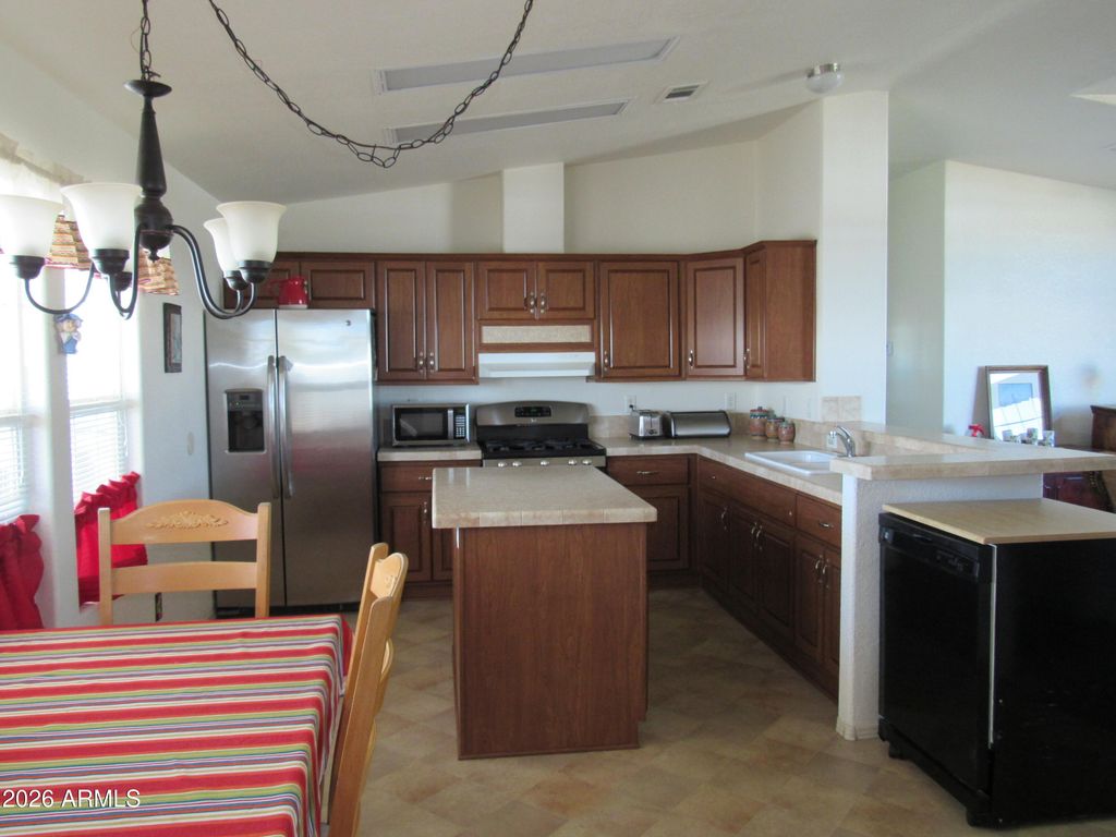 Image 10 of property listing at 3411 S CAMINO SECO -- 271, Tucson, AZ 85730