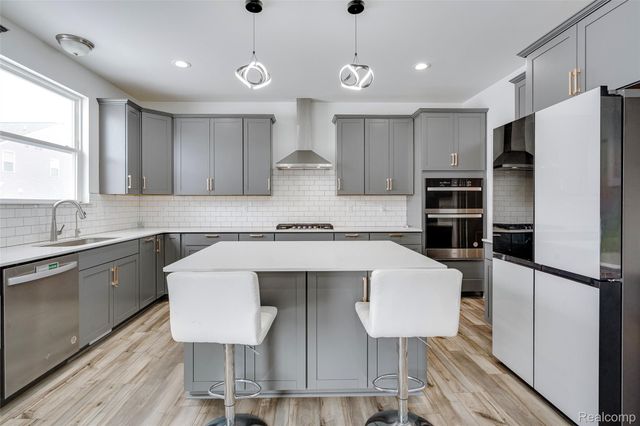 58648 Losino Drive, Lyon Charter Township, MI 48178