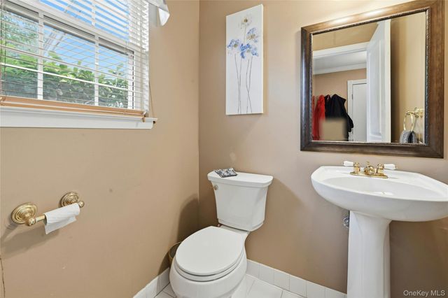 323 Erik Drive, East Setauket, NY 11733