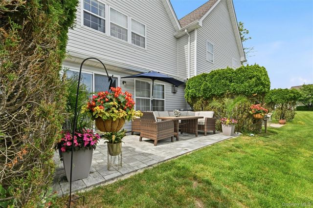 323 Erik Drive, East Setauket, NY 11733