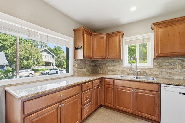 622 E 27TH Ave, Spokane, WA 99203