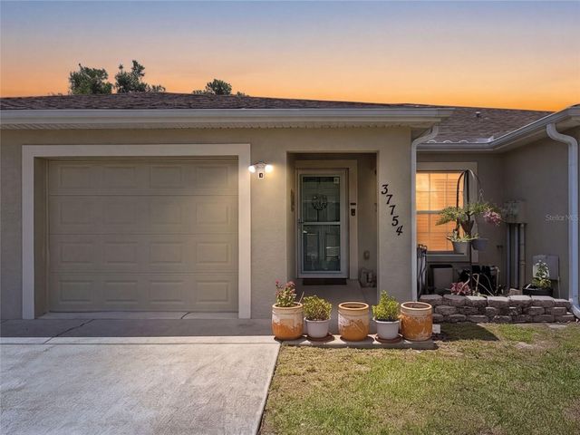 37754 PRAIRIE ROSE LOOP, Zephyrhills, FL 33542