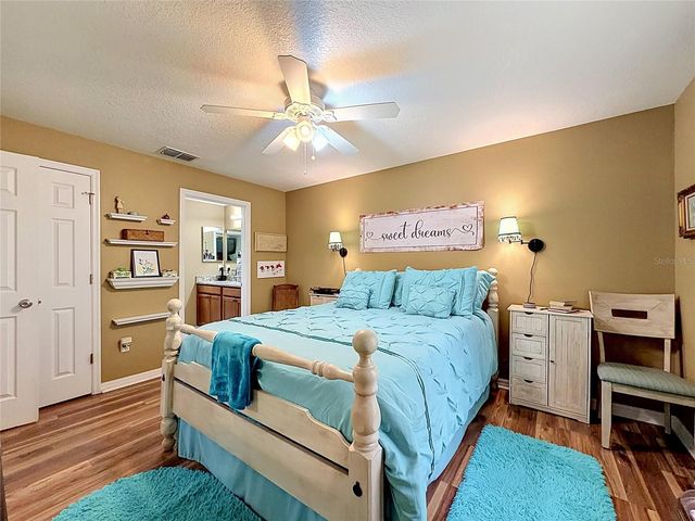 37754 PRAIRIE ROSE LOOP, Zephyrhills, FL 33542
