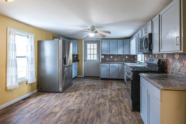 52 LIBERTY Street, North East Boro, PA 16428