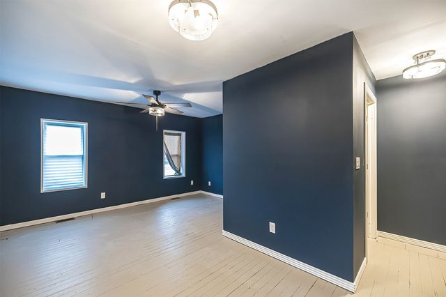 52 LIBERTY Street, North East Boro, PA 16428