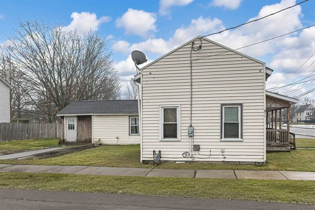 52 LIBERTY Street, North East Boro, PA 16428