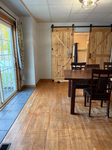 726 S PARK AVENUE, Neenah, WI 54956