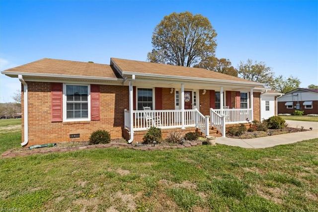 2081 Northcrest Drive, Elon, NC 27244