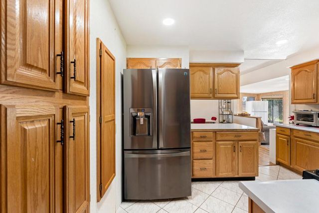 381 Olympia Way, Hemet, CA 92543