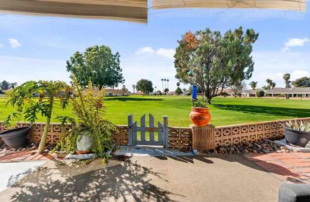 381 Olympia Way, Hemet, CA 92543