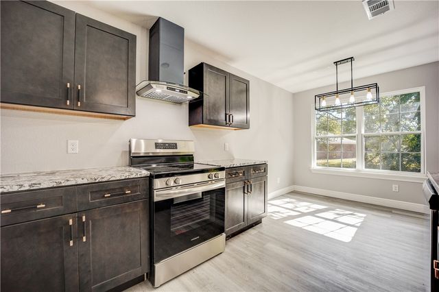 101 Reynolds Street, Mulberry, AR 72947