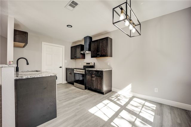 101 Reynolds Street, Mulberry, AR 72947