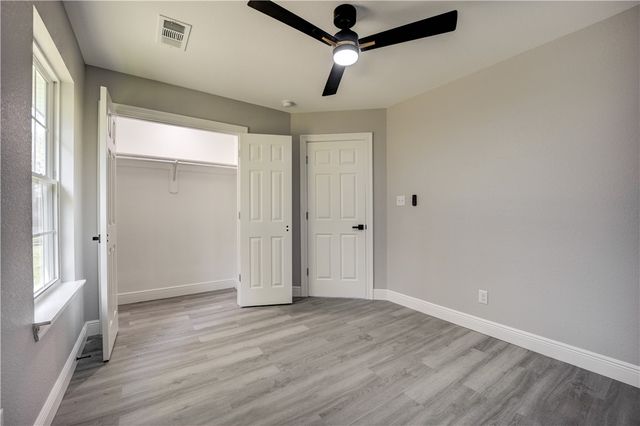 101 Reynolds Street, Mulberry, AR 72947