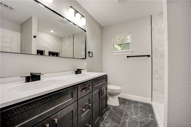 101 Reynolds Street, Mulberry, AR 72947