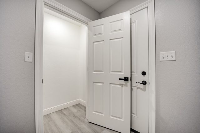 101 Reynolds Street, Mulberry, AR 72947