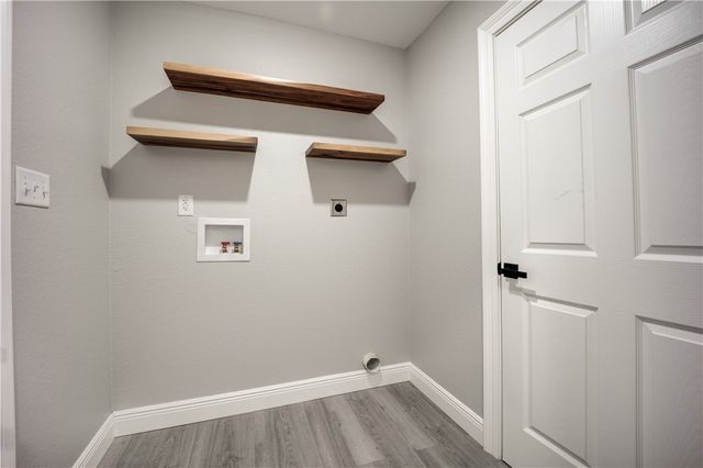 101 Reynolds Street, Mulberry, AR 72947