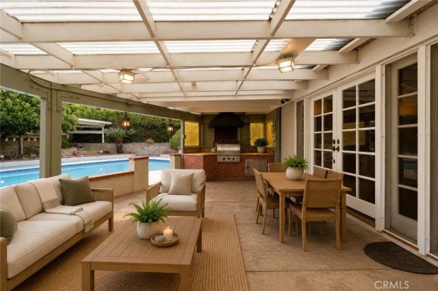 333 W Newburgh Street, Glendora, CA 91740