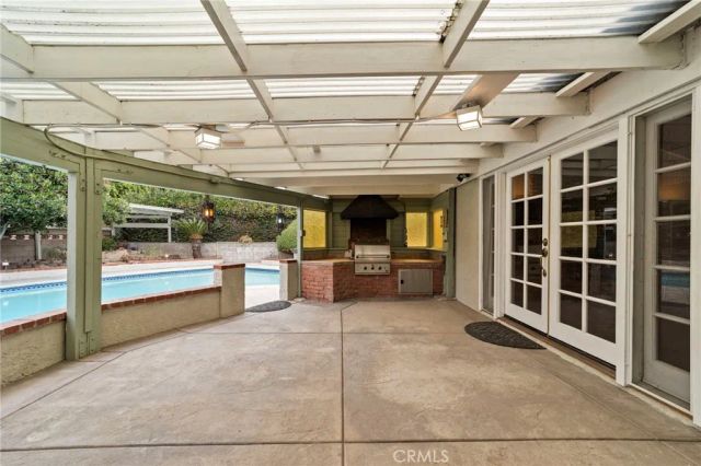 333 W Newburgh Street, Glendora, CA 91740