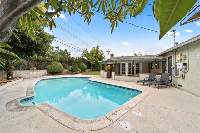 333 W Newburgh Street, Glendora, CA 91740
