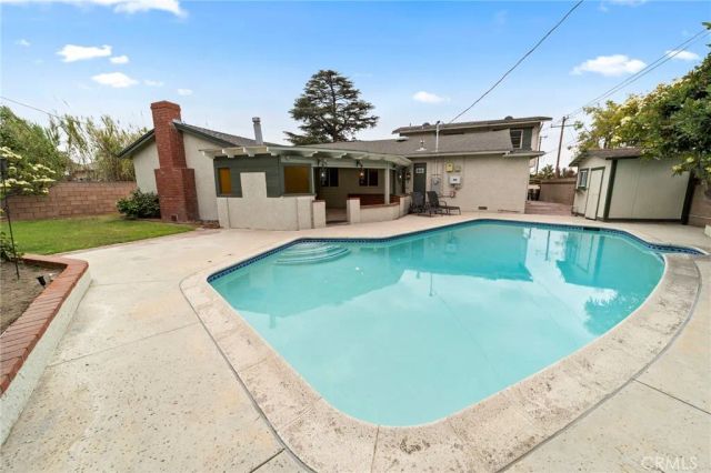 333 W Newburgh Street, Glendora, CA 91740