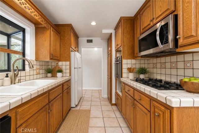333 W Newburgh Street, Glendora, CA 91740