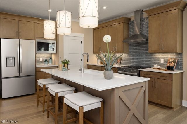 7823 Harley Hills Drive, North Royalton, OH 44133