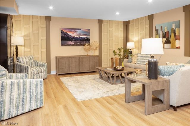 7823 Harley Hills Drive, North Royalton, OH 44133