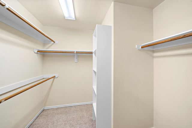 3315 Victorian Manor Lane, Houston, TX 77047