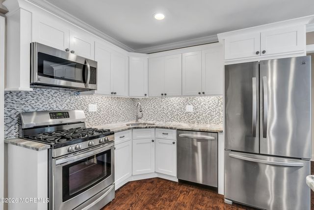 187 Pinecrest Road, Oakhurst, NJ 07755