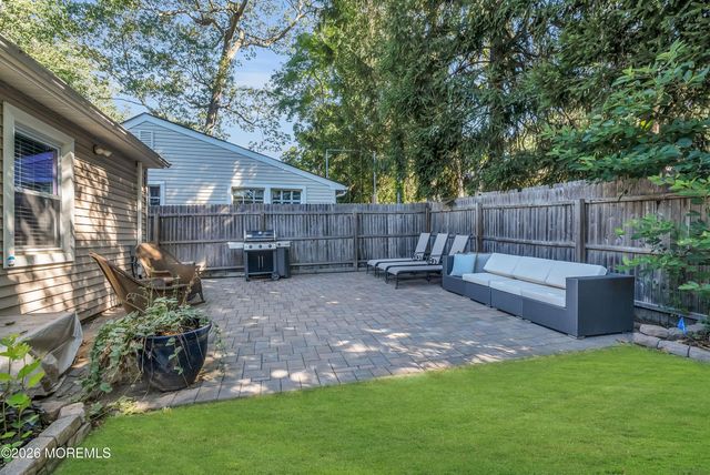 187 Pinecrest Road, Oakhurst, NJ 07755