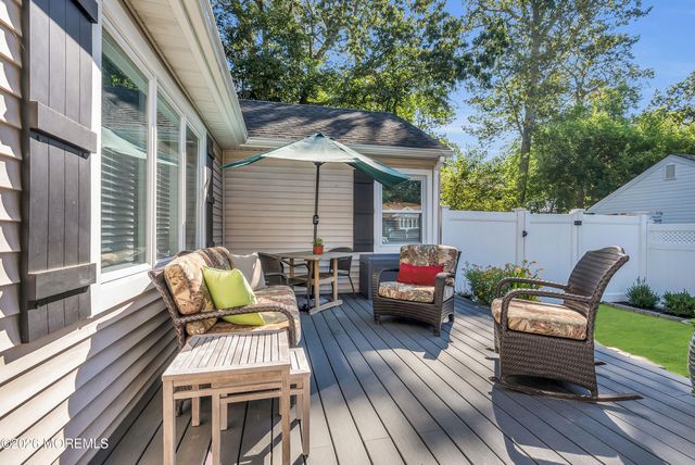 187 Pinecrest Road, Oakhurst, NJ 07755