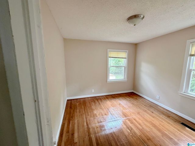 825 MEADOWBROOK DRIVE, Birmingham, AL 35215
