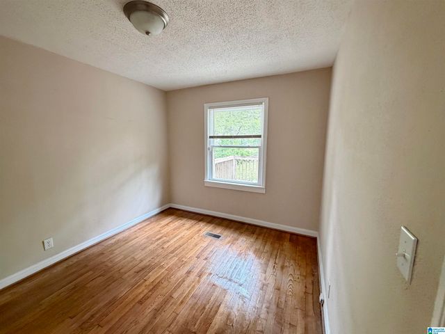 825 MEADOWBROOK DRIVE, Birmingham, AL 35215
