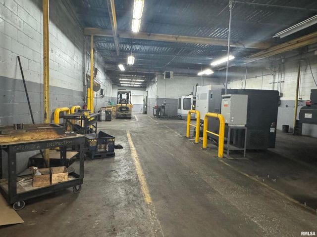 630 4TH Street W, Milan, IL 61264