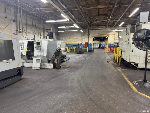 630 4TH Street W, Milan, IL 61264