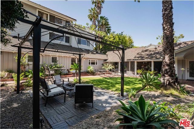 3245 Provon Lane, Los Angeles, CA 90034