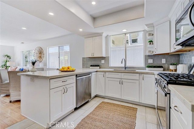 1808 Pullman Lane B, Redondo Beach, CA 90278