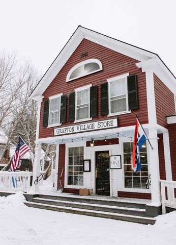 152 Main Street, Grafton, VT 05146