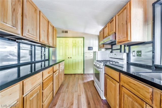 3530 Katmai Drive, Las Vegas, NV 89122